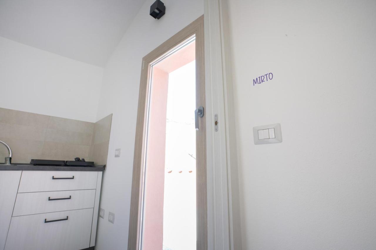 Casa Mirto 호텔 보사 외부 사진