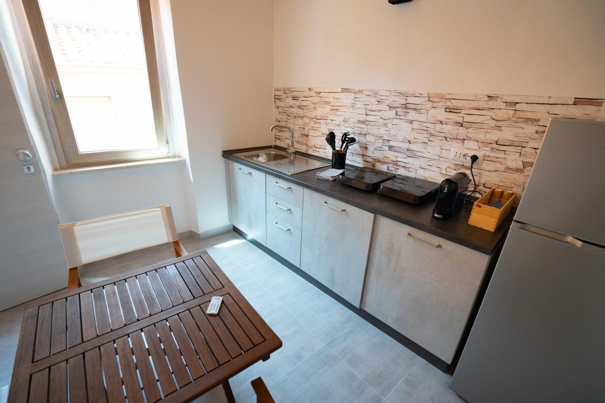 Casa Mirto 호텔 보사 외부 사진